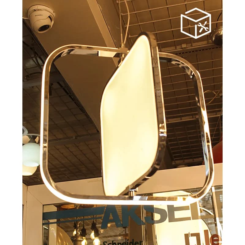 lustre8
